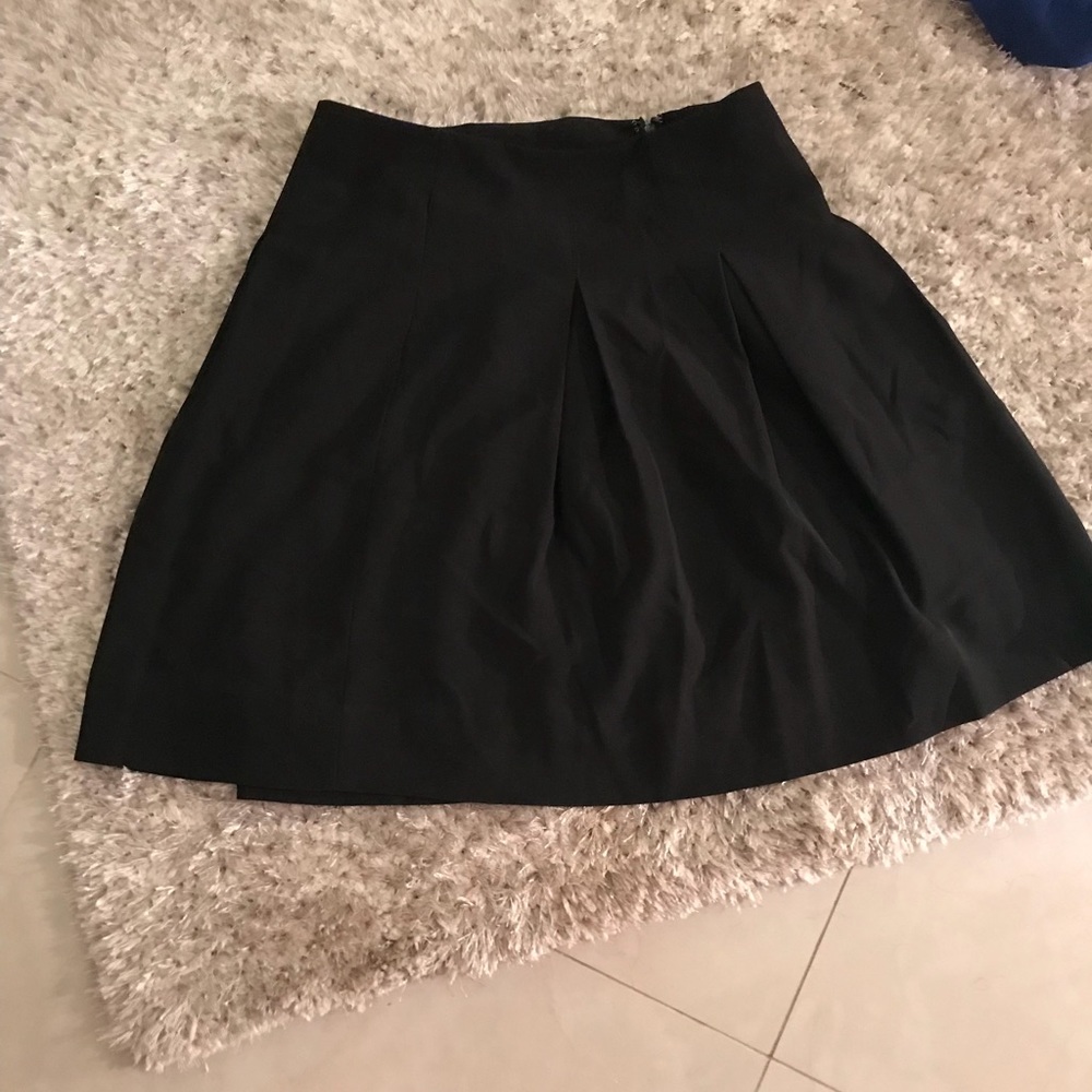 White House Black Market Skirt